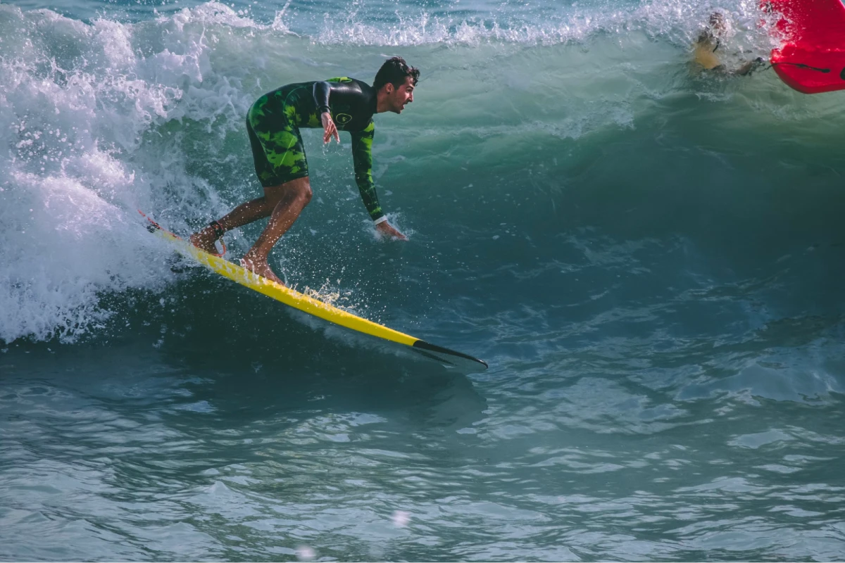 Learning to surf in Portugal