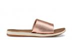 Nohie 'Olu in Tan Sandals