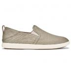 Hale'iwa Olona in Sil Shoes